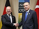 Nmecký kanclé Olaf Scholz a turecký prezident Recep Tayyip Erdogan