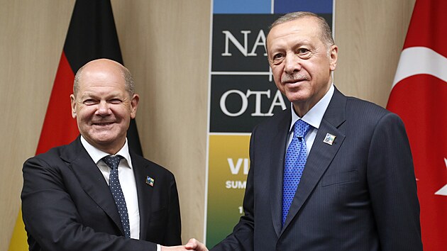 Německý kancléř Olaf Scholz a turecký prezident Recep Tayyip Erdogan