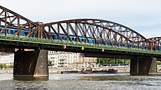 Vyšehradský železniční most.