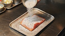 S�l z ryby vytáhne p�ebyte�nou vodu, maso se krásn� zpevní a po upe�ení se dá...