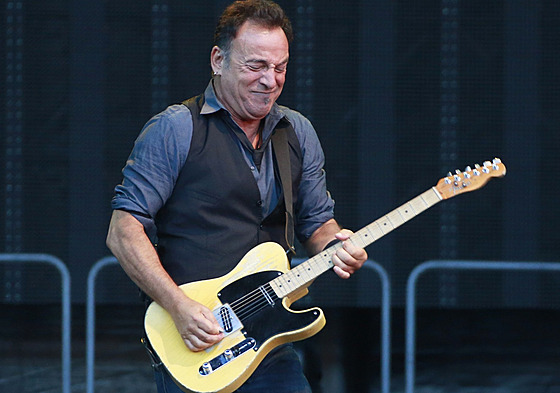 Jeden z nejúsp�n�j�ích a nejvlivn�j�ích sv�tových hudebník� do Prahy, kde...