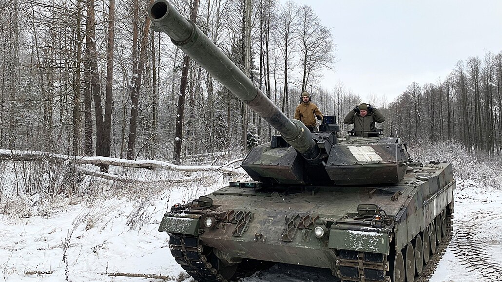Tanky typu Leopard mly pomoci Ukrajin získat zpt okupovaná území, mnoho jich...