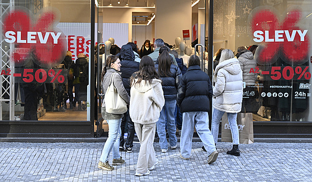 V království slev. Důvodem vysokých cen v Česku mohou být i výprodeje