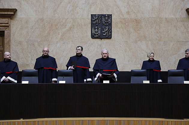 Právní pořádek má přednost. Putinova kancelář u našich soudů nemá nárok na „extrabuřty“