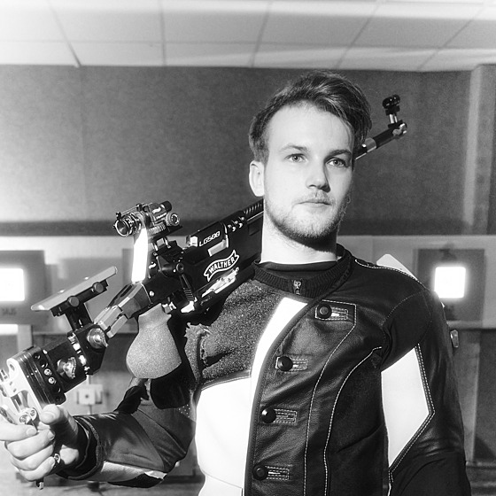 �e je sportovní st�elba divácky neatraktivní sport? Chyba! Jakmile znáte...