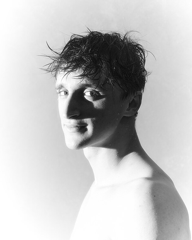 Plavec Miroslav Knedla na Zimn�m mistrovstv� �R v Plzni. B�n� plavec tr�nuje...