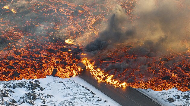 Sopka na Islandu opt chrl lvu, je to tet erupce za dva msce (8. nora...