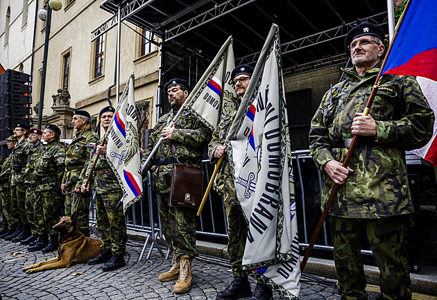 „Domobranu“ z protestu zemědělců řeší policie. Hamáček ji chtěl kdysi zakázat, kdy by k tomu přistoupil Rakušan?