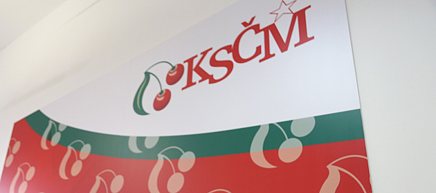 Ne KSČM, zakázat by se mělo sebezesměšňování úctyhodných rekyň a reků