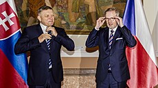 Premiéi Robert Fico a Petr Fiala