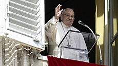 Pape Frantiek ve Vatikánu.