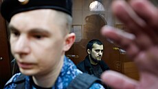 Komplic útoících terorist? Ped soud v Moskv bylo vera pedvedeno nkolik...