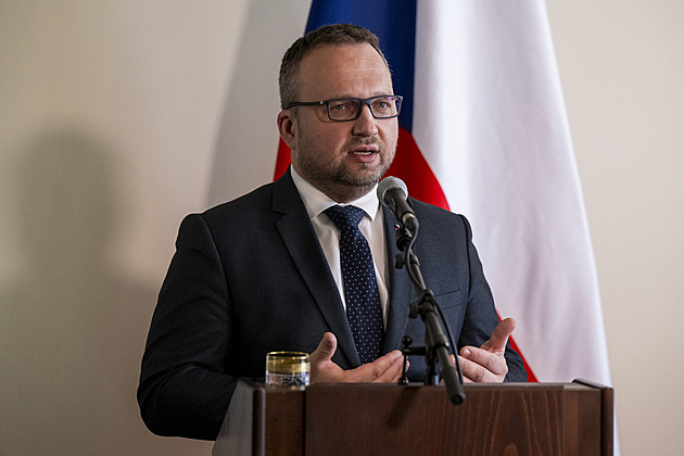 Superdávka: lustrace účtů státem budí odpor. Úřadům není nic po tom, jaké má člověk transakce, říká odborník