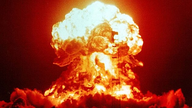 Atomový výbuch - ilustraní foto.