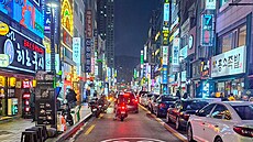Ve�erní Busan.