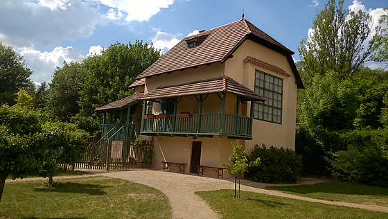 Stylový atelier je pro veejnost otevený steda a nedle od dubna do íjna,...