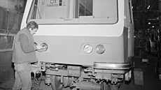 Prototyp vozu R1 v závod� Tatra Smíchov