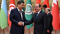 Ped summitem arabských vdc v Pekingu se ínský prezident Si in-pching...