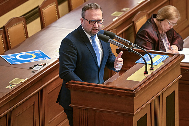 Vláda lumíků se sebevražednými sklony. Další kolo důchodové pětikoaliční zvůle před námi