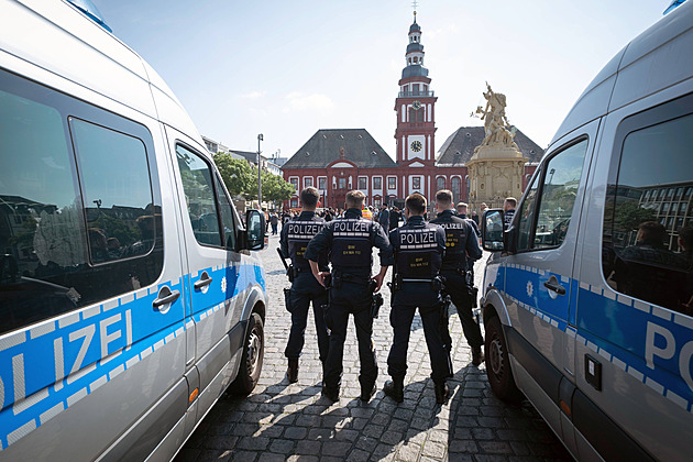 Brutální útok islamisty otevřel citlivé téma. Vyhostit žadatele v Německu: prakticky nemožné