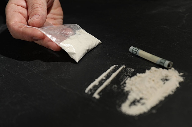 Kokain může zlepšit sex a umožnit velký byznys, říká psycholog. V politice podle něj „lítá“ už dlouho