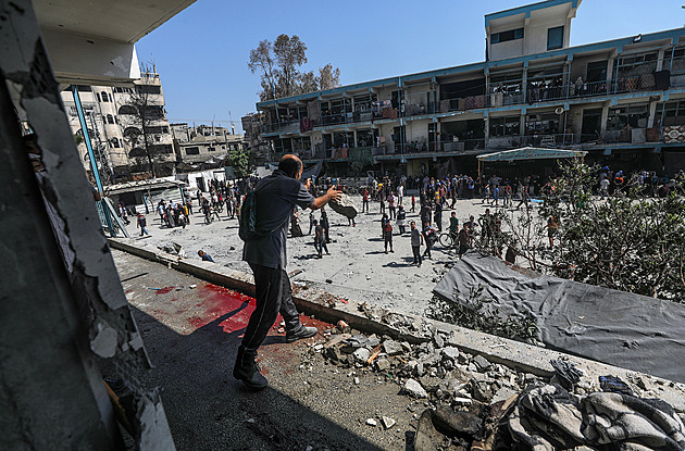 Kdo zemřel ve zničené škole? přou se Izrael s Hamásem. Situace v Pásmu Gazy se nadále vyostřuje