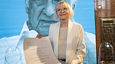Cenu Arnota Lustiga za rok 2023 za rozvoj celospoleenských hodnot v úterý...