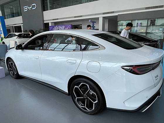 Elektromobil od ínské automobilky BYD - ilustraní snímek.