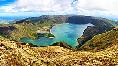 Lagoa do Fogo, jezero v kráteru sopky na ostrov S&#227;o Miguel