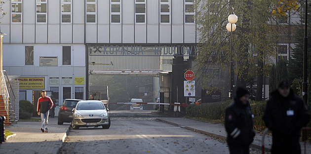 Polský důl zasáhl silný otřes. Vytáhli desítky horníků, po dvou se pátrá