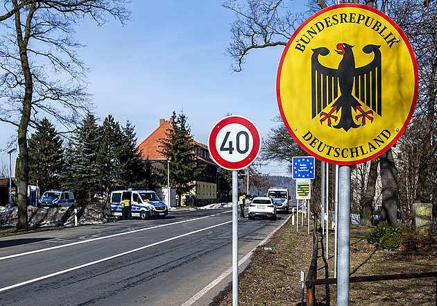Prodlužte a rozšiřte kontroly na hranicích, žádá německá opozice