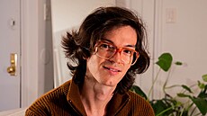 Americký noviná Michael Waters.