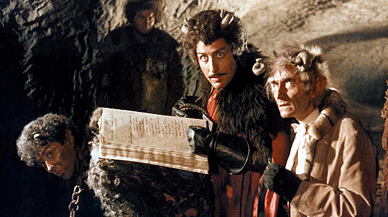 Co peklo schvátí... I v pohádce S �erty nejsou �erty jsou pekelníci spí�e...