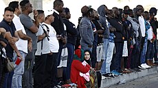 Migranti sna�ící se dostat do USA.