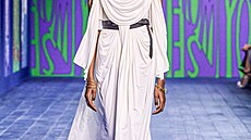 P�ehlídka haute couture módního domu Christian Dior  od kreativní �editelky...