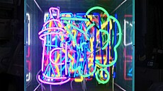 Neonové instalace s názvem Tron Was Here od umlce Michala kapy.