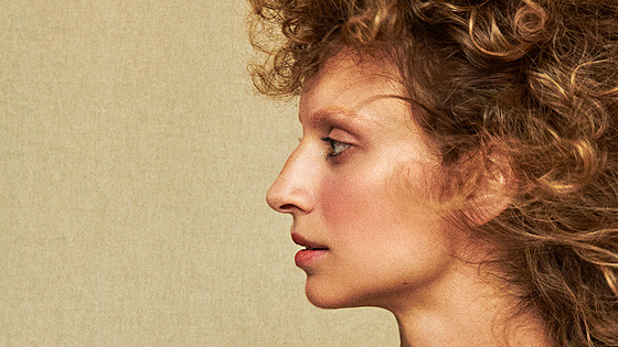 Natálie Otáhalová / vlasy Petra Mchurová