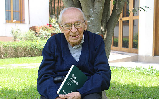 Gustavo Gutiérrez zem�el 22.10 2024.