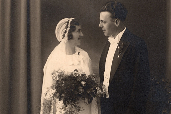 Svatební fotografie Rudolfa Tittlera a jeho man�elky Marie, rozené Jelínkové.