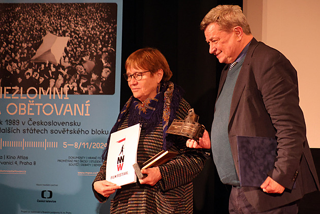 „Strážce paměti“ z Vratislavi. Oceněn byl Mirosław Jasiński, spoluzakladatel Polsko-československé solidarity