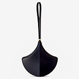 Bvlgari p�edstavuje psan��ko Ginkgo. Vynik� tvarem inspirovan�m listem nebo...