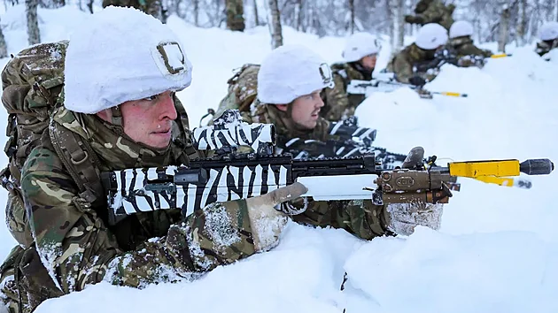 Jeden z prapor� britsk�ch Commandos se speci�ln� vy�lenil pro operace p�i Severn�m p�lu, z�kladnu m�  na severov�chod� Norska.