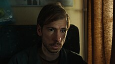 Fotografie z filmu �lov�k, který nemohl ml�et.