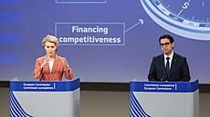 �éfka Evropské komise Ursula von der Leyenová a Stéphane Séjourne, výkonný...