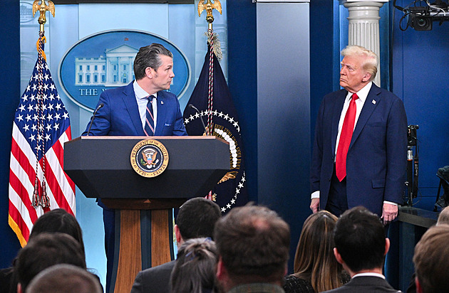 Trump zahájil celní válku proti světu. Jde mu o jeho odkaz, ne o růst ekonomiky