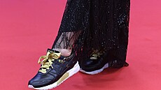 Tenisky a �aty? �výcarská triatlonistka Daniela Ryfová si �ekla pro� ne