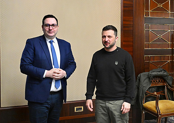 Ukrajinský prezident Volodymyr Zelenskyj a �eský ministr zahrani�í Jan Lipavský...