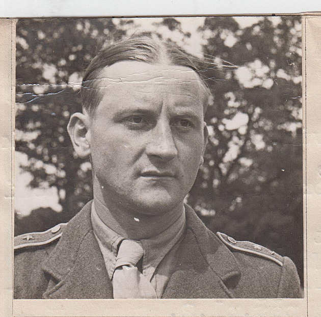 Sestřeleni u Mnichova. Jedním z padlých českých výsadkářů byl i Miroslav Špot
