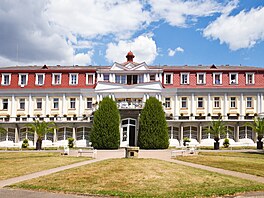 Láze�ský d�m v Bohdan�i.