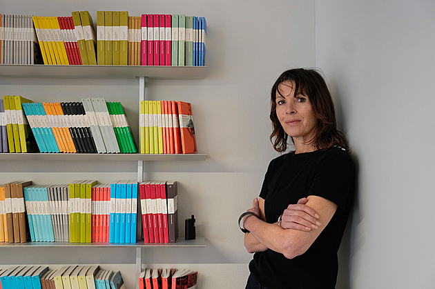 Rekonstrukce života i bytu. Britská spisovatelka Rachel Cusková popisuje současný svět